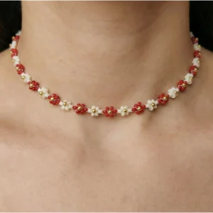 Choker Láska – Květinový náhrdelník z korálků Miyuki a oceli