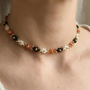 Choker Montana – Černá, bílá a měděná elegance